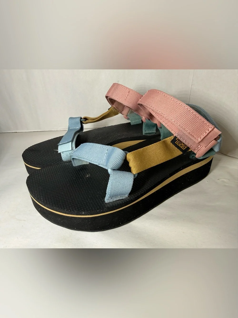 TEVA Sherbet Multi flatform Universal Platform Sandals Hiking Women's‎ Size 8